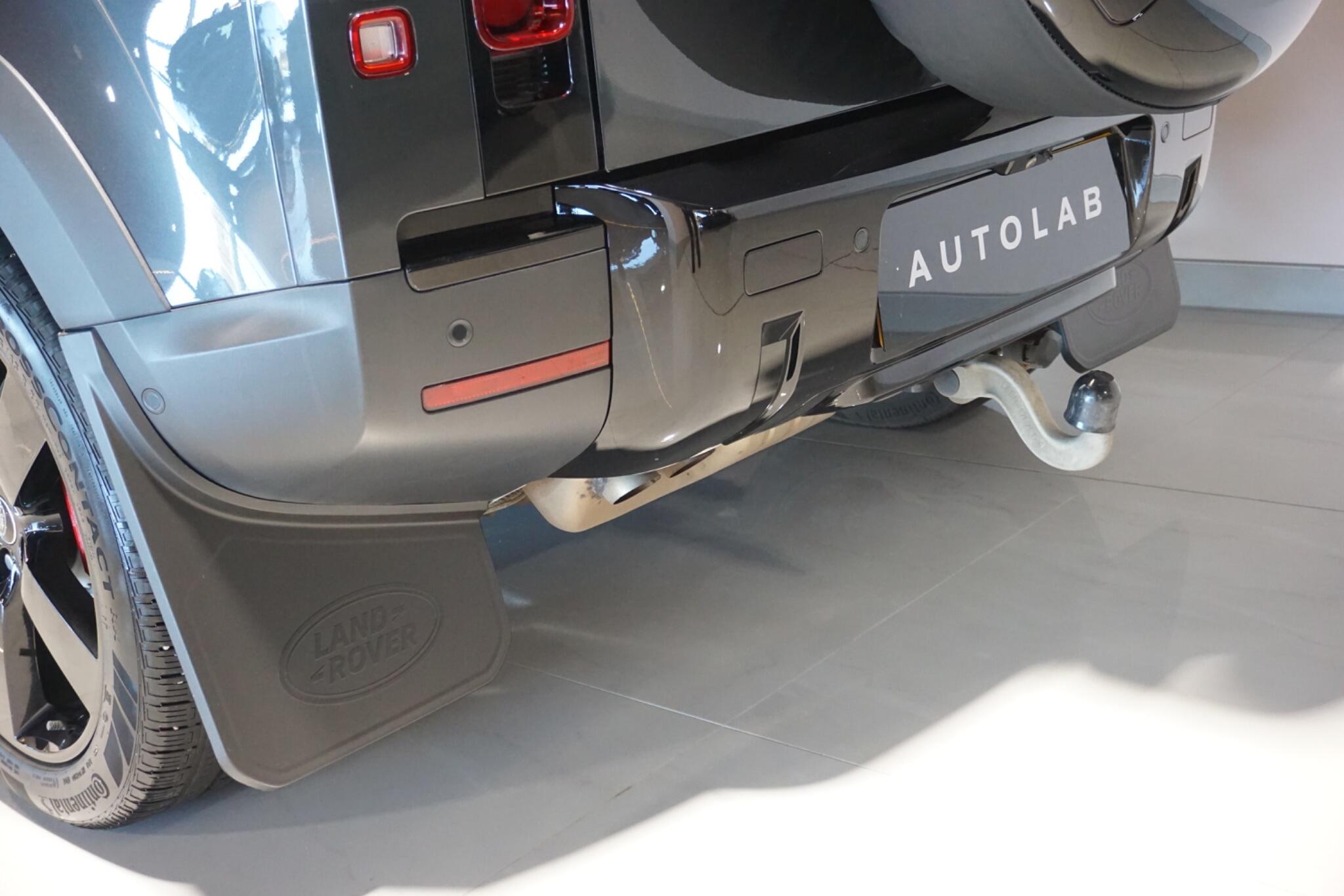 Land Rover Defender 110 3.0 D300 MHEV HSE Hard Top SUV 5dr Diesel Auto 4WD MWB Euro 6 (s/s) (300 ps)